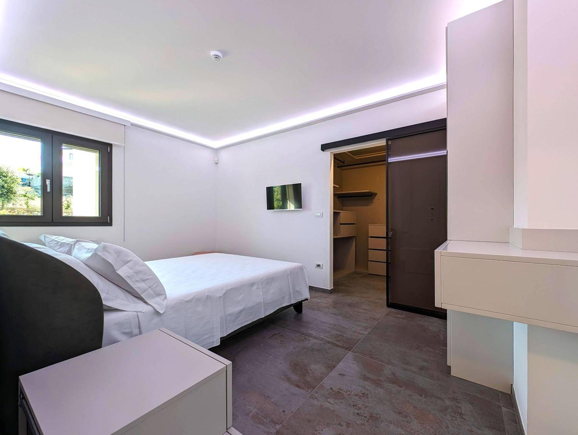 Alternative Relax Rooms By Oikia Vacanze Scorrano  Bagian luar foto